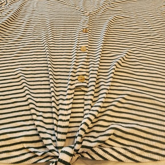 Lush, womens size L, green & white stripes w/ faux buttons, tie w/ flowy sleeves - Picture 6 of 14